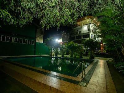 Delma Mount View Hotel キャンディー エクステリア 写真